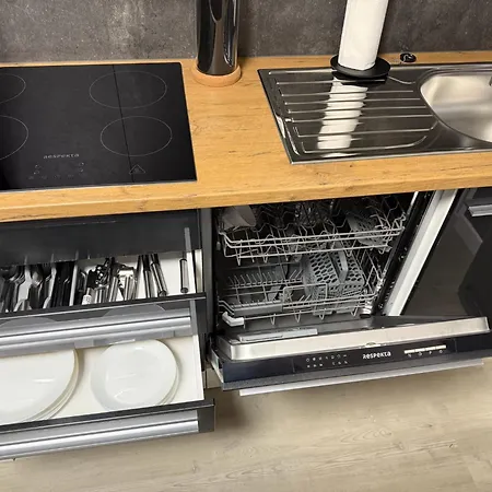 Apartmán Frankfurter 21 Haus - 2 We, 2 Kuechen, 2 Baeder, 6 Sz, 19 Betten Siegburg