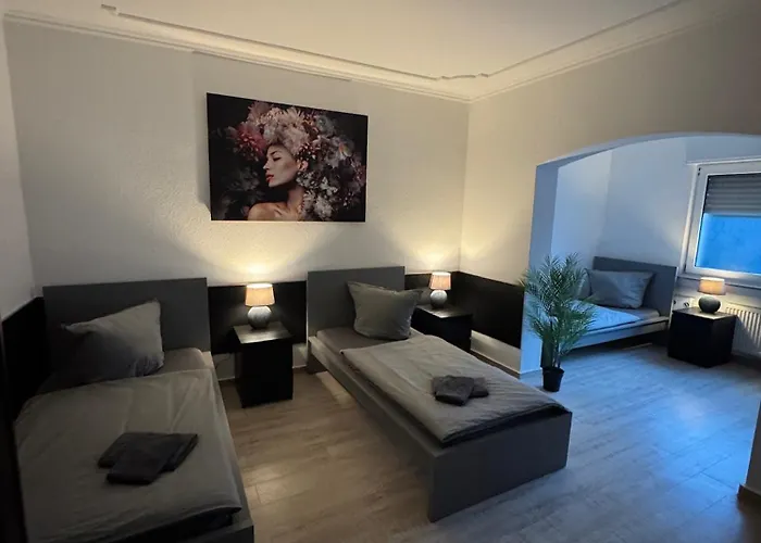 Frankfurter 21 Haus - 2 We, 2 Kuechen, 2 Baeder, 6 Sz, 19 Betten Appartamento Siegburg