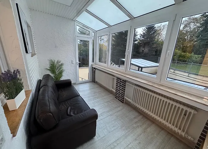 Frankfurter 21 Haus - 2 We, 2 Kuechen, 2 Baeder, 6 Sz, 19 Betten Appartamento *