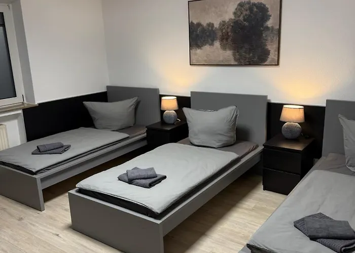 Frankfurter 21 Haus - 2 We, 2 Kuechen, 2 Baeder, 6 Sz, 19 Betten Appartamento Siegburg